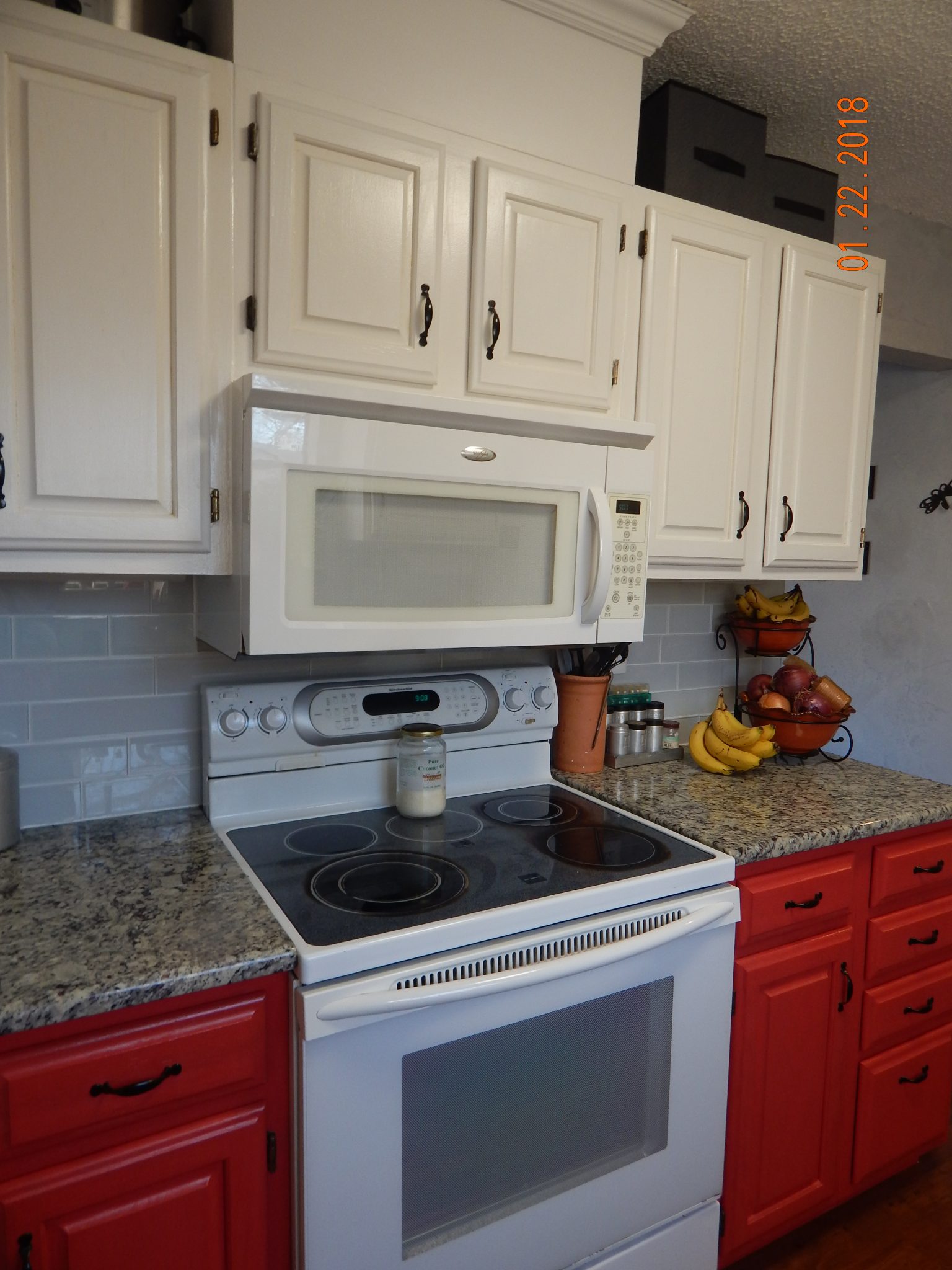 Impossibly Tiny Kitchen? 11 Ways to Make it Work!